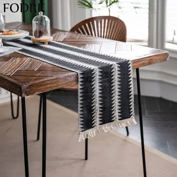 Stôl Runner Svadobné Dekorácie 2023 Luxusné Domova Obrus Moderný Elegantný bytové Doplnky Jar pre Stravovanie na Vrchol