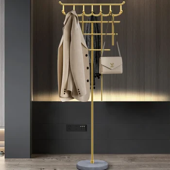 Nová Čínska Goldenbedroom Poschodí Šaty, Ramienka Jednoduché Moderná Obývacia Izba Vertikálne Kabát Rack Stojan Jednoduché Domáce Oblečenie Rack