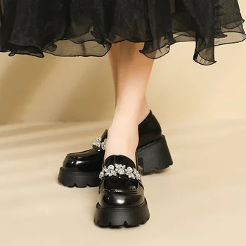 33-43 Patent Kožené Topánky Ženy 2024 Nový Vintage Univerzálne Čierne Kožené Mokasíny Námestie Špičkou Topánky